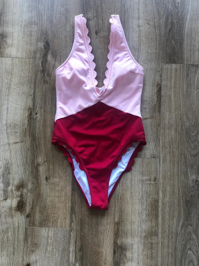 Cupshe Bathing suit photo 1