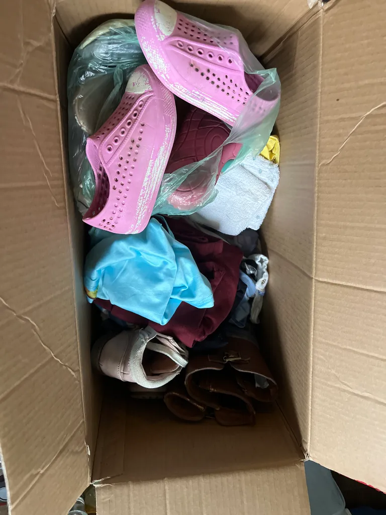 🌱 Free kids clothes and shoes  photo 1