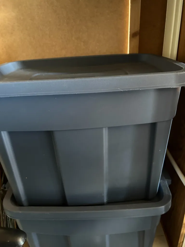 Rubbermaid Bins photo 1