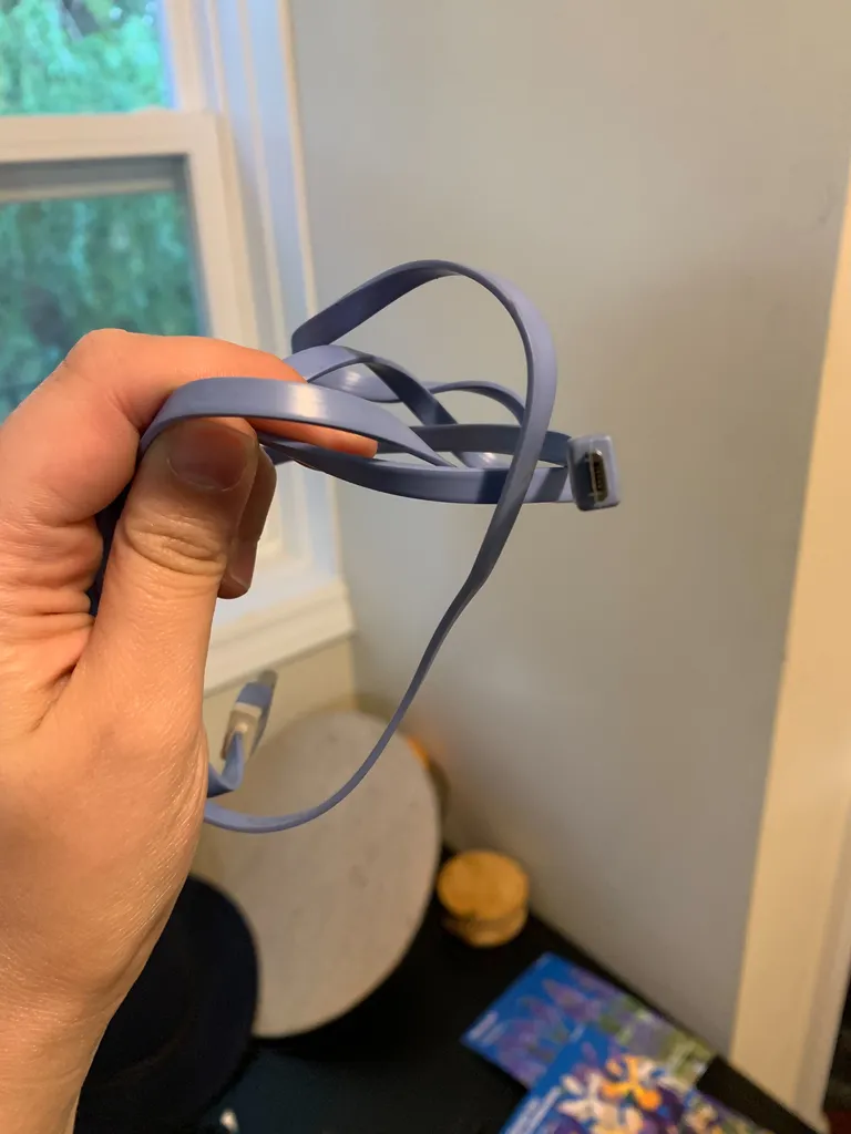 Usb charging chord photo 1