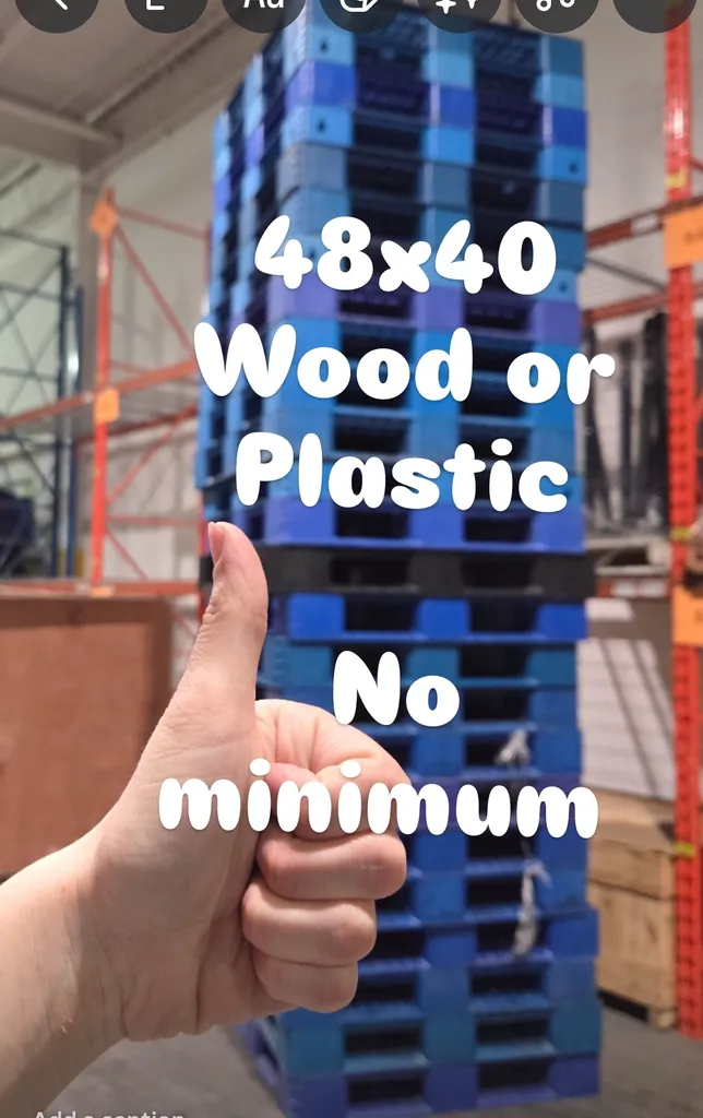 Pallets on trades photo 1