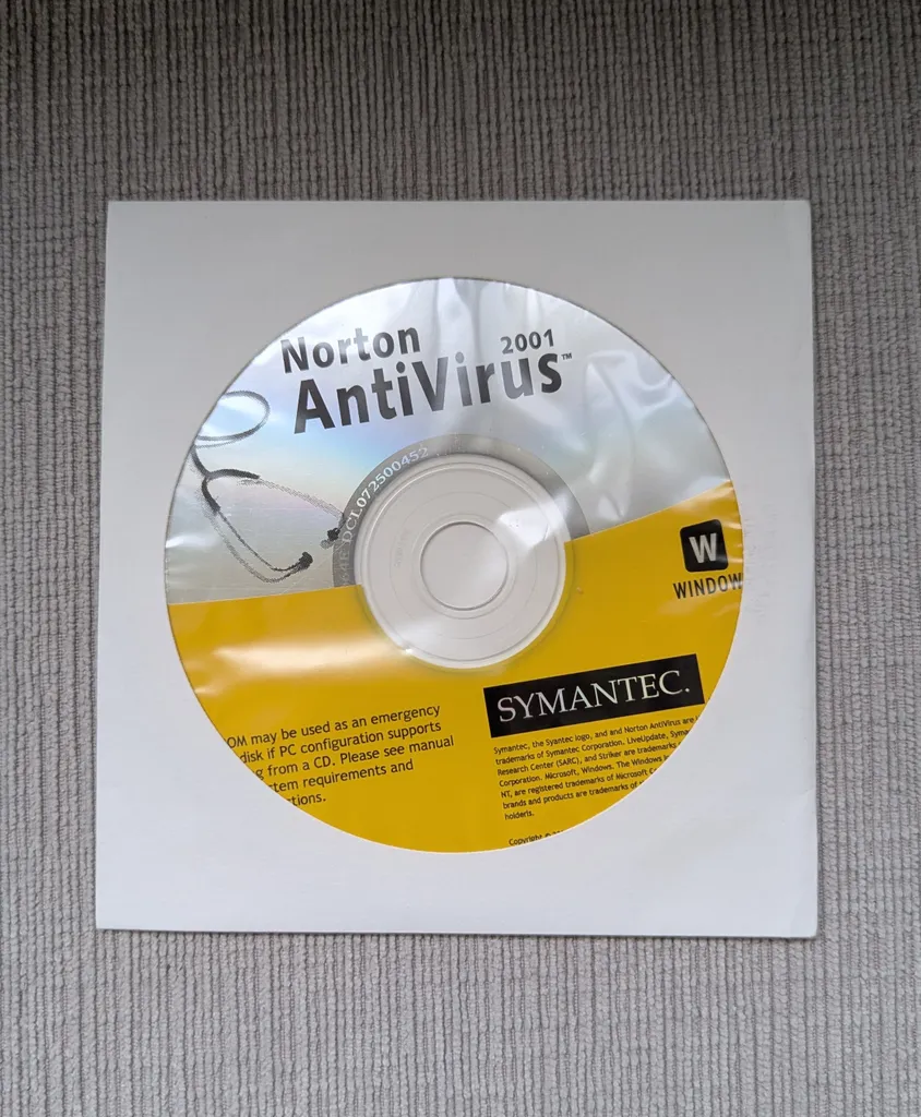 Brand New Norton AntiVirus 2001 CD-ROM photo 1