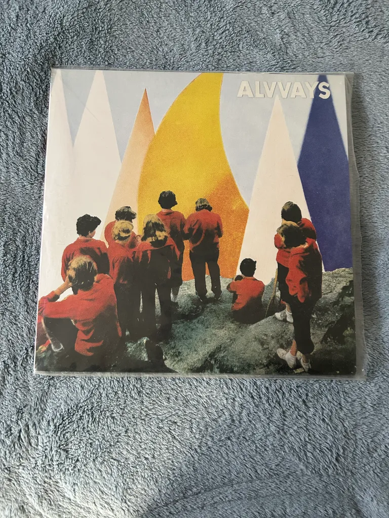 Alvvays Antisocialites Vinyl photo 1
