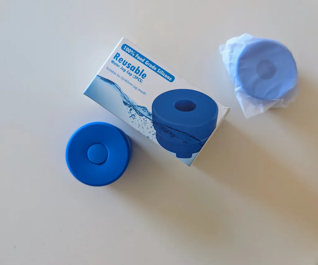 Reusable water jug silicone cap photo 1