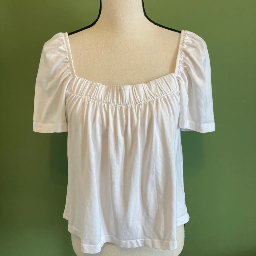 H&M WHITE MINIMALIST  TOP SIZE M- photo 1