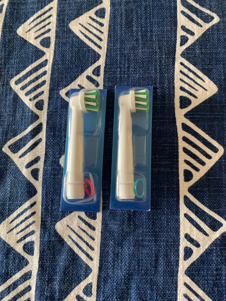 Free with trade - BNIP Oral B Electric Toothbrush Heads photo 1