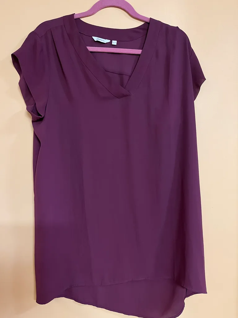 V-neck, short  XL sleeve blouse tunic photo 1