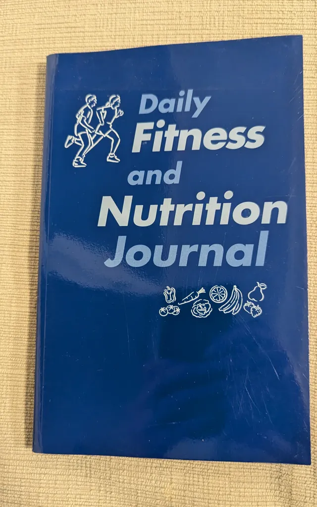 Brand New Daily Fitness and Nutrition Journal  photo 1