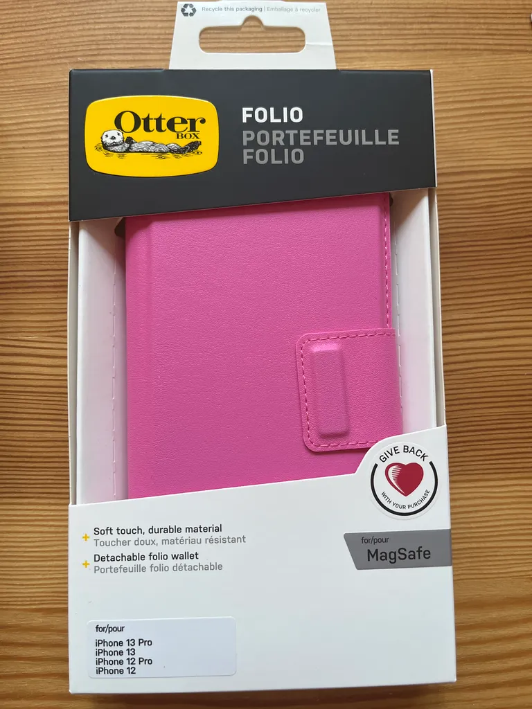 Otterbox pink MagSafe folio case  photo 1