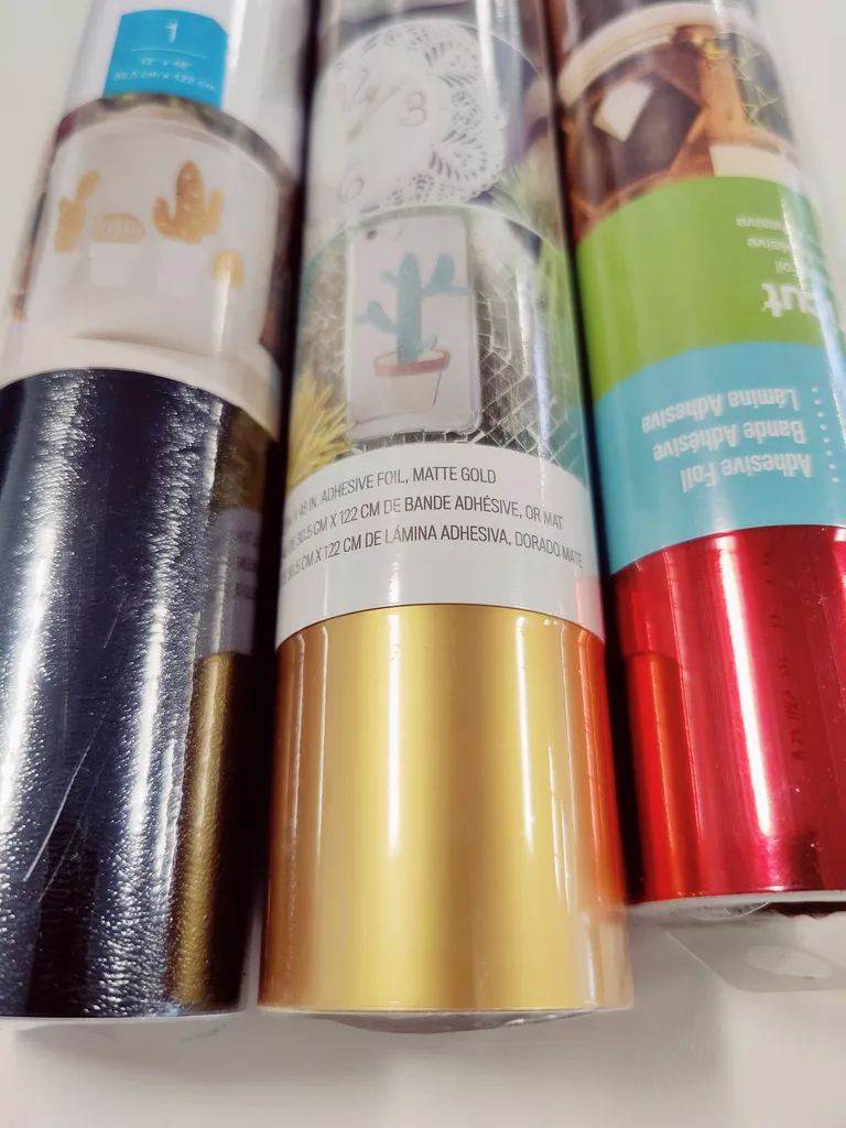 New Circuit vinyl roll photo 1