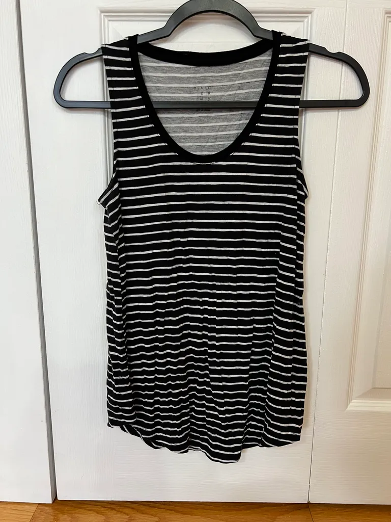 Black & White Tank Top, XS, Like New photo 1