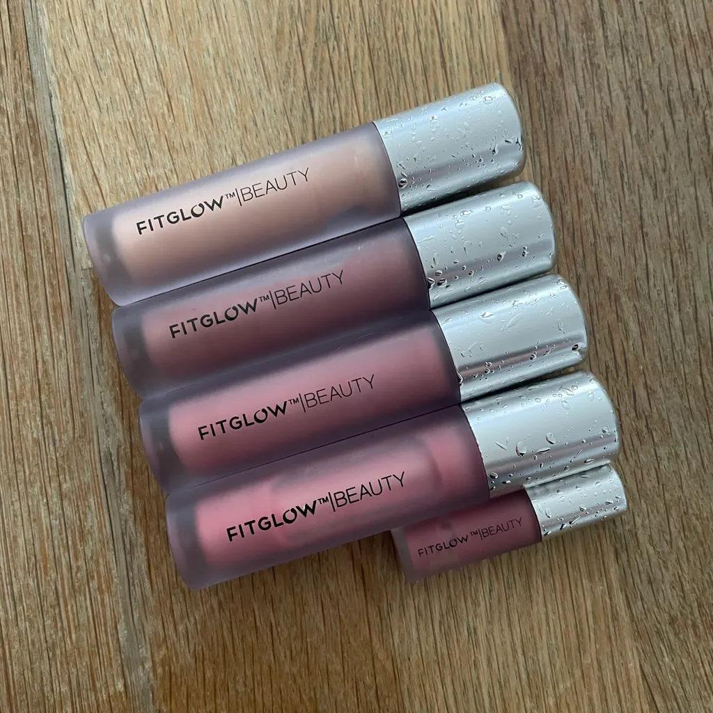 Fitglow Beauty Lip Colour Serum photo 1
