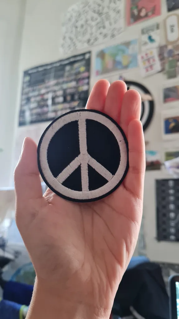 Peace velour patch photo 1