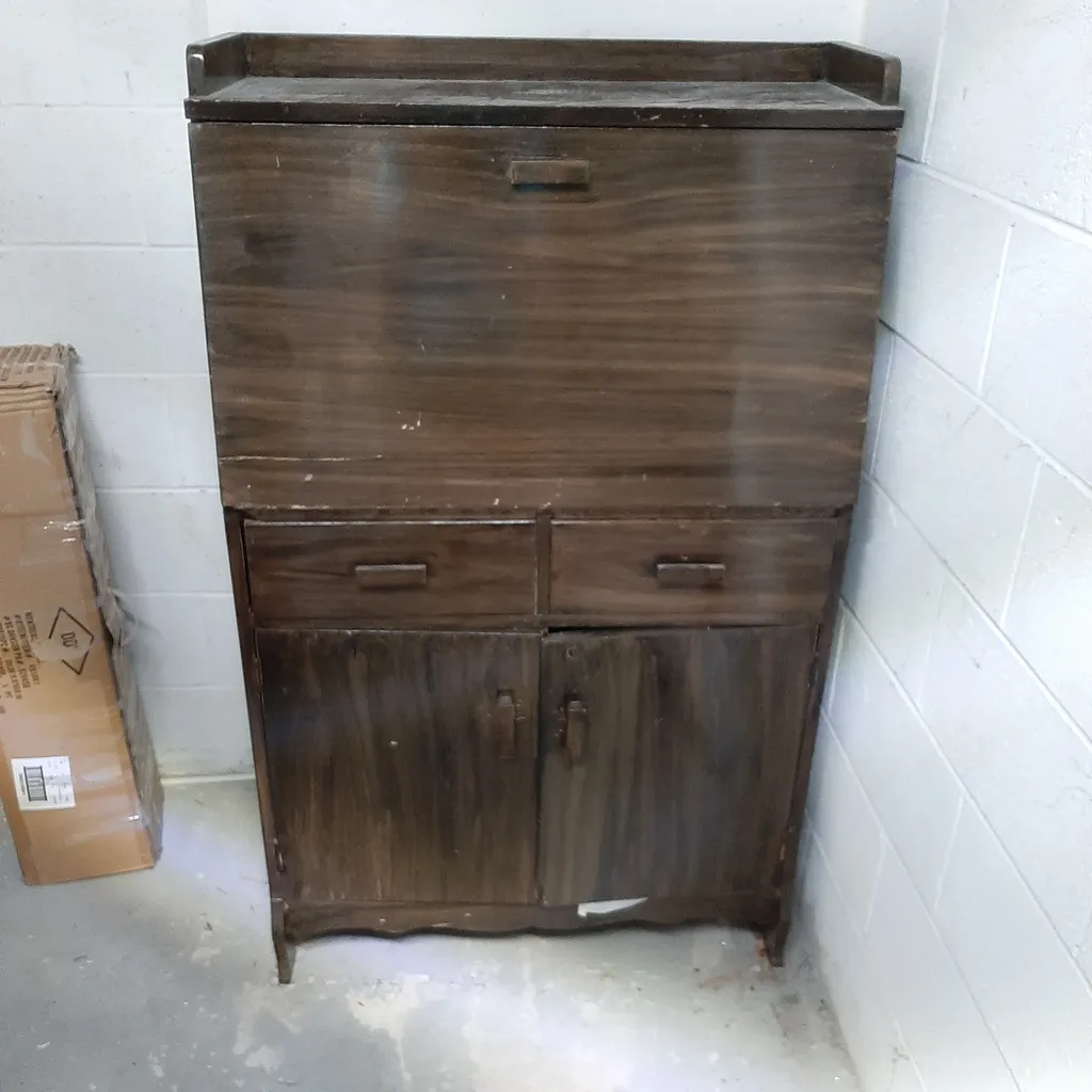 Antique desk photo 1