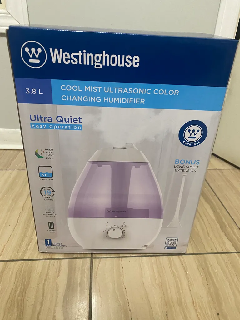 Westinghouse 3.8L Cool Mist Ultrasonic Color Changing Humidifier photo 1