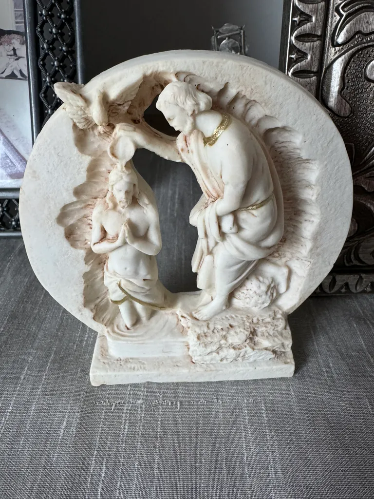 Religion decor photo 1