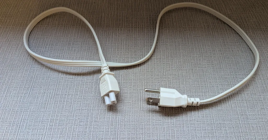 Linetek Appliance Power Cord - White - 7A 125V photo 1