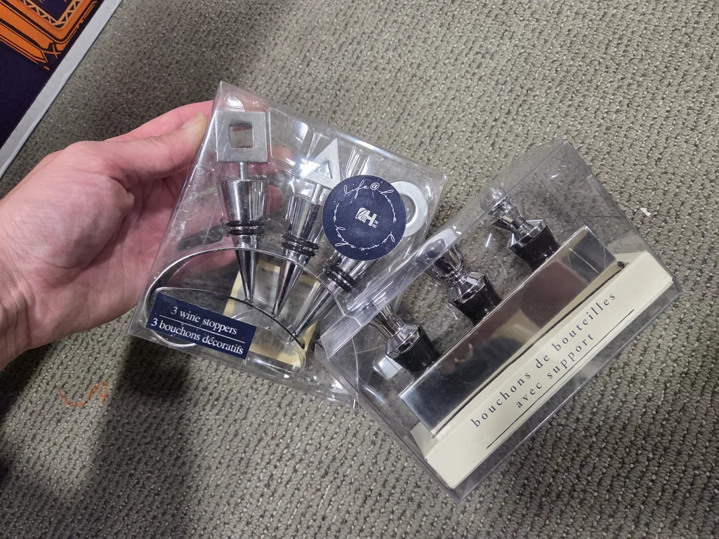 Black and silver colour bottle stoppers  photo 1