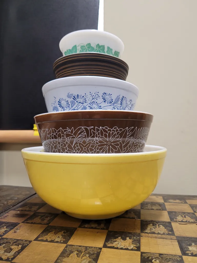 Tradeabowls (pyrex available for true trades) photo 1