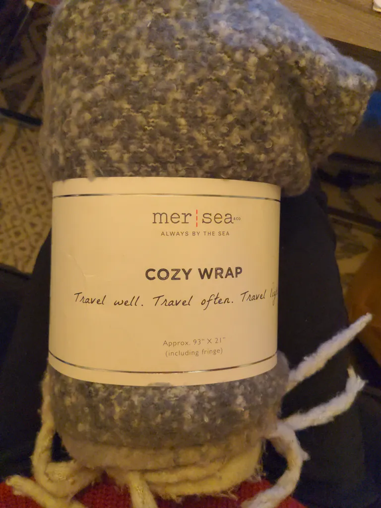 Mer sea cozy wrap photo 1