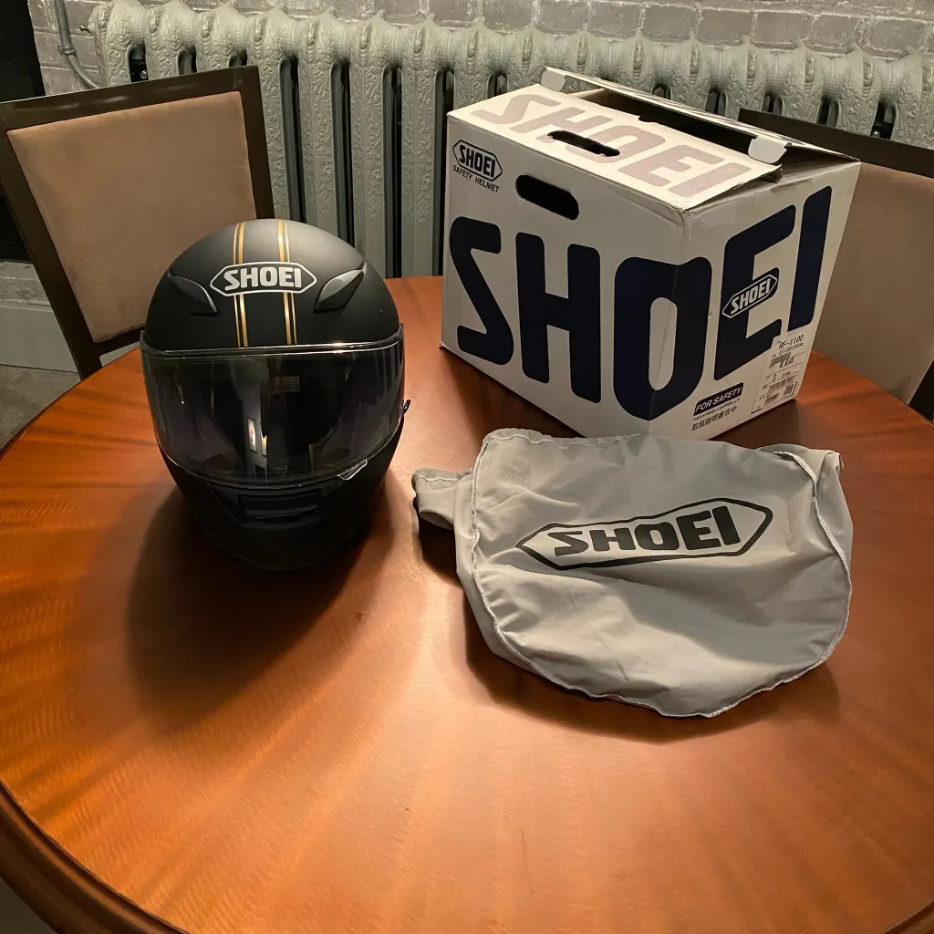 SHOEI RF-1100 Full Face Motorcycle Helmet photo 1