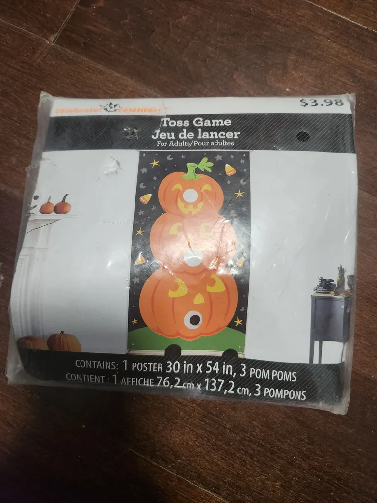 Halloween Toss Game BNIP photo 1