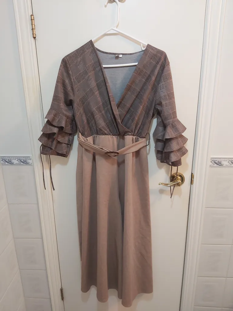 Plaid brown/grey jumpsuit photo 1