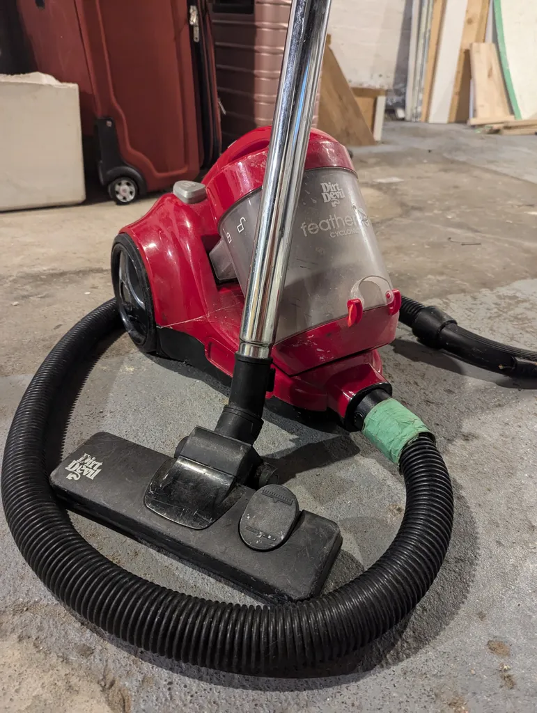 Shark vacuum  photo 1