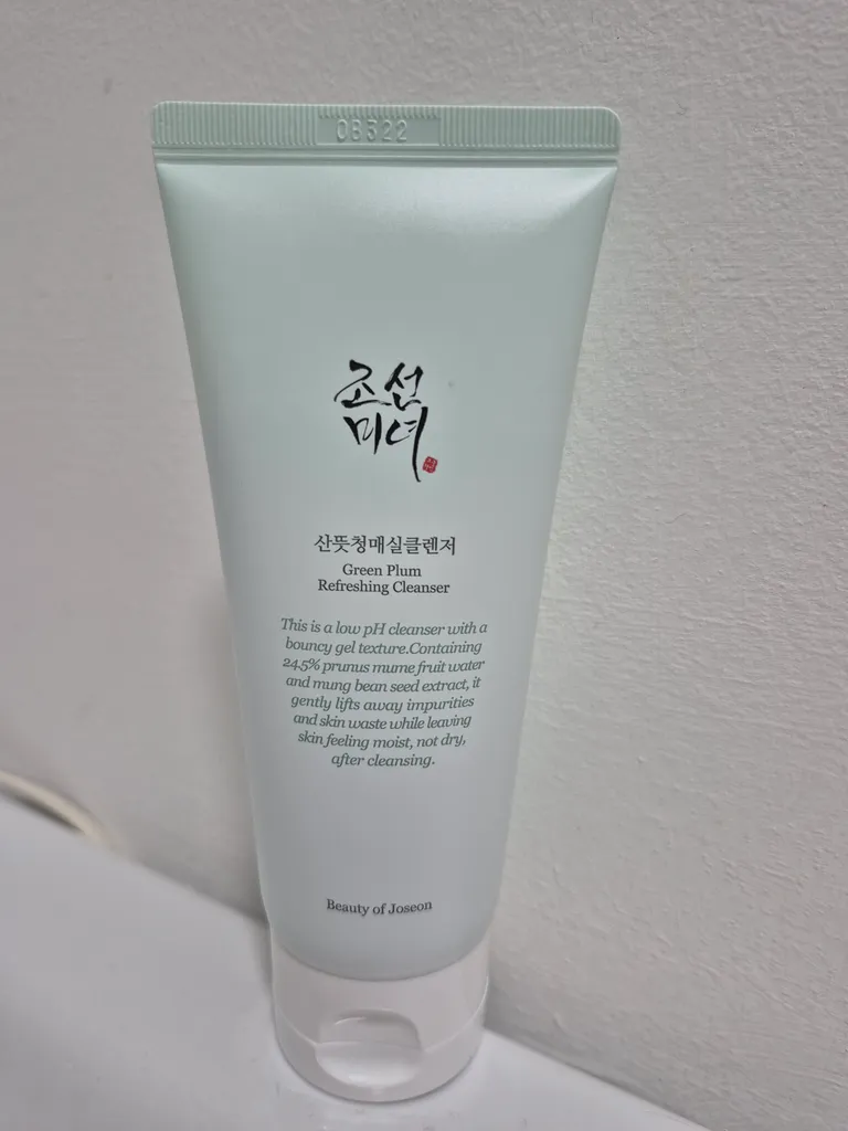 Beauty of Joseon Green Plum Refreshing Cleanser photo 1