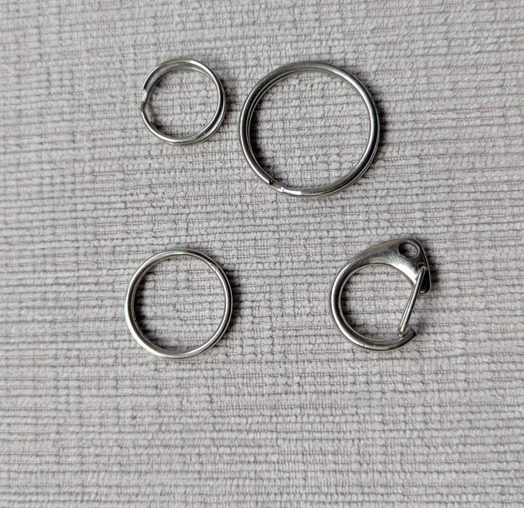 Assorted Metal Key Rings  photo 1