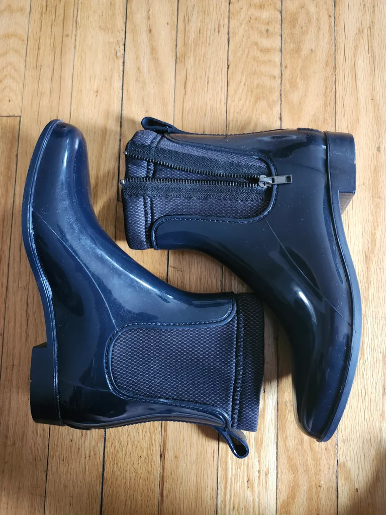 Nine West rain boots photo 1