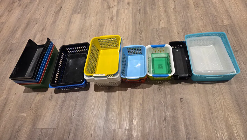 Plastic Baskets / Containers photo 1