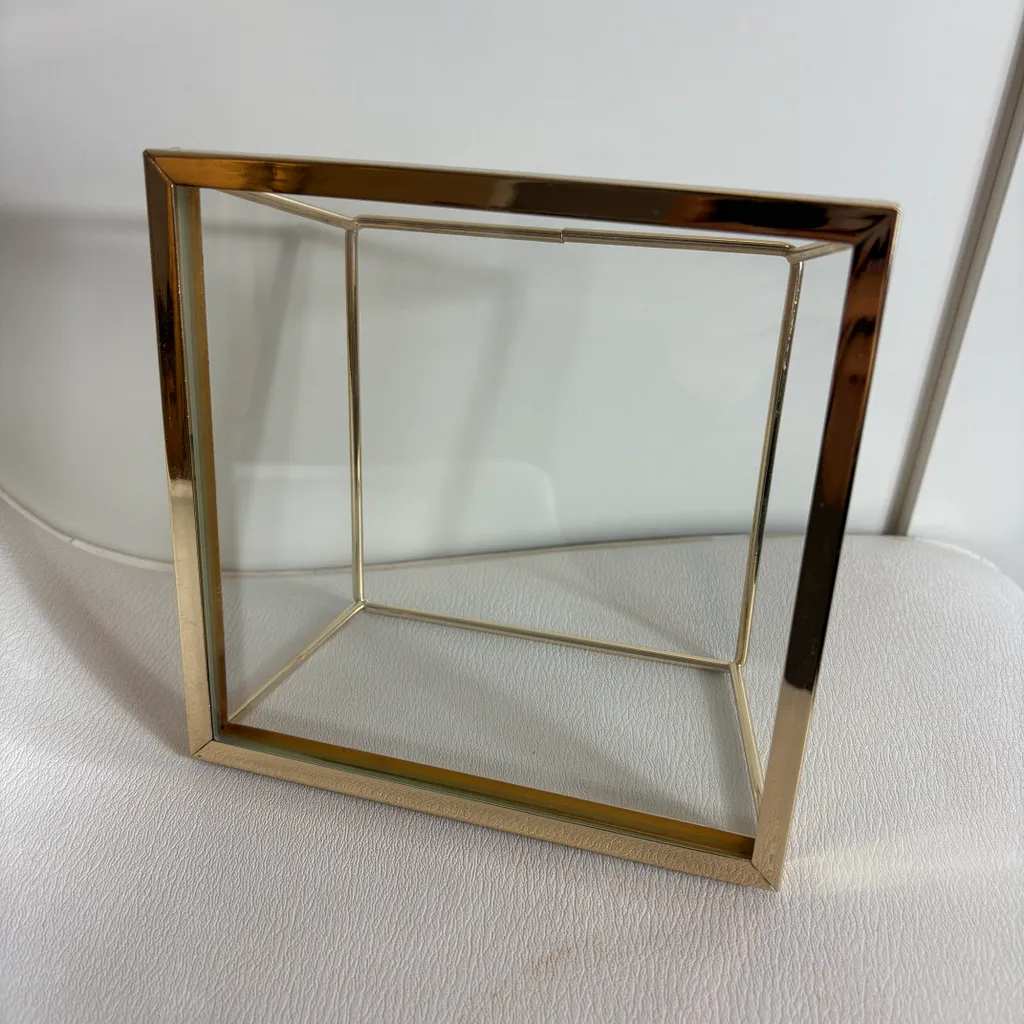 Gold Square Metal Glass Geometric Picture Photo Frame Size 6" x  photo 1