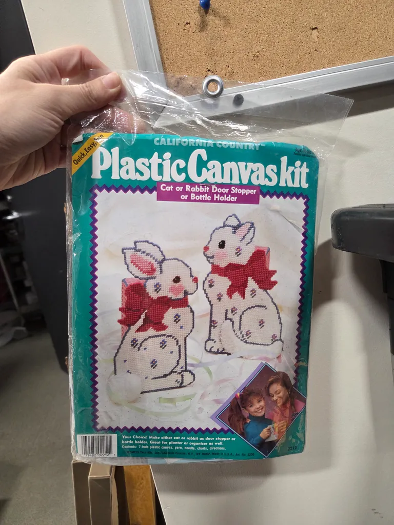 Plastic canvas kit photo 1