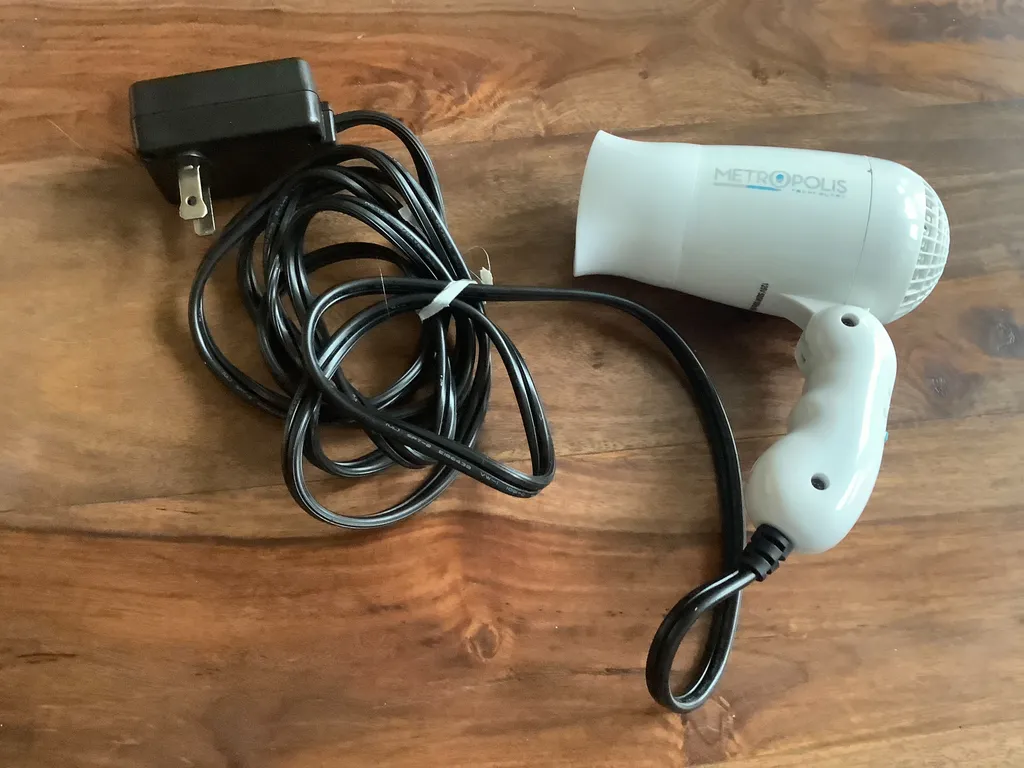 Mini Travel hair dryer photo 1