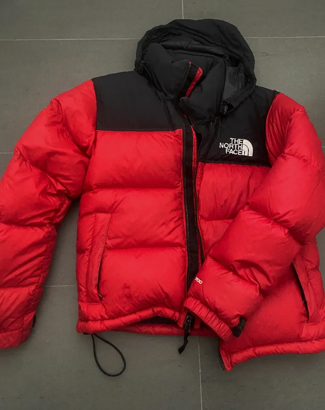 Red and black north face jacket  photo 1