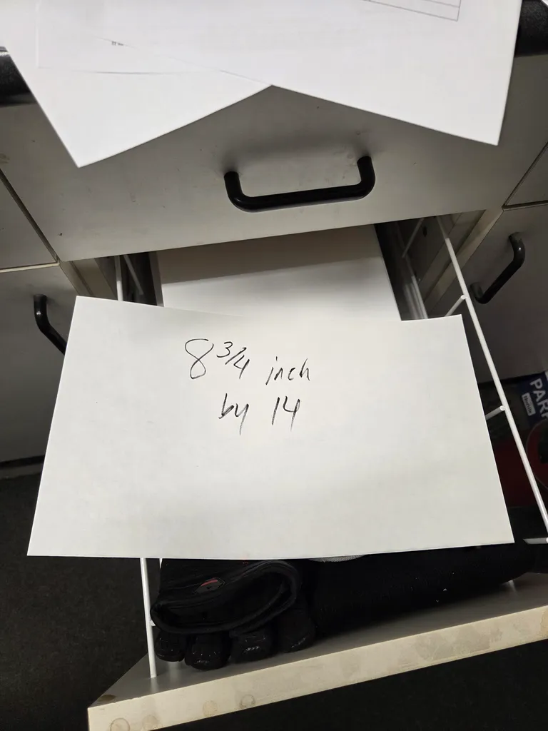 Legal size paper  photo 1