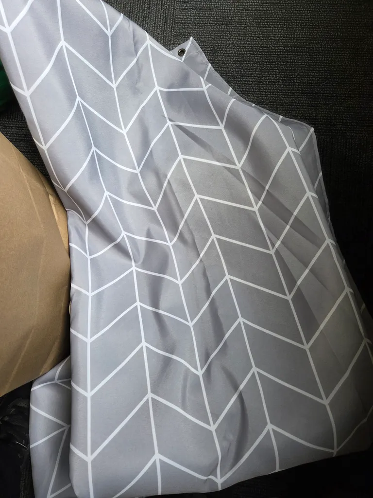 Outer Shower curtain photo 1