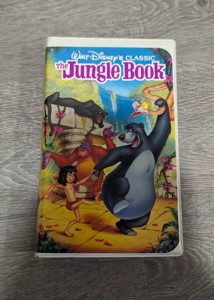 Walt Disney's The Jungle Book VHS Movie photo 1