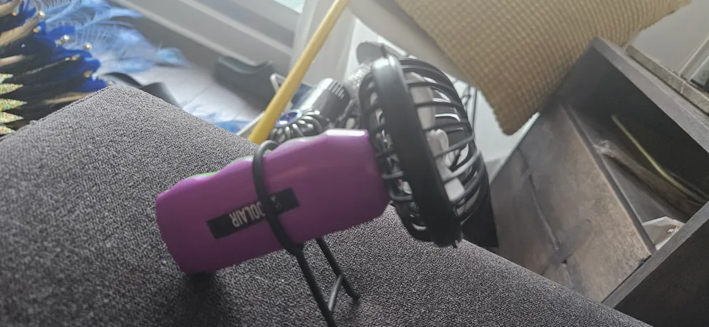 Hand held Fan photo 1