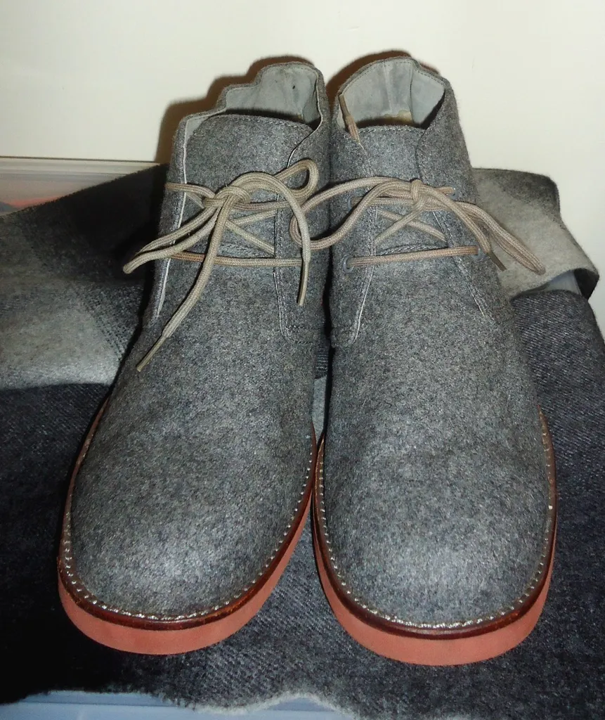 UGG Wool Grey Shearling Lining Boots Size 11 more like a 10-10.5 photo 1