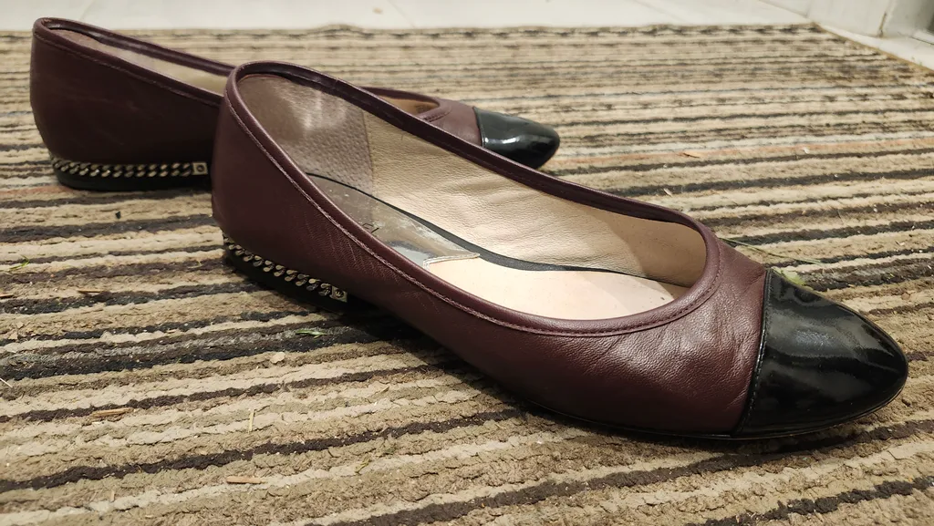 Mk 8.5 Leather Flats photo 1