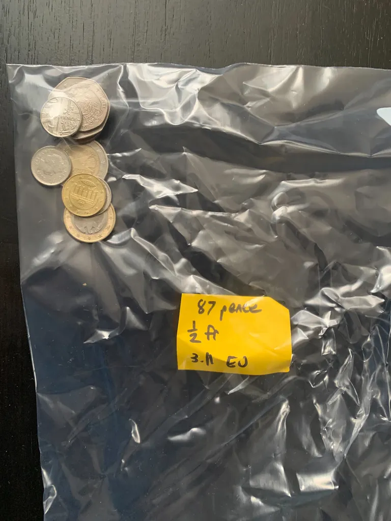 European change (euro, pounds, francs) photo 1