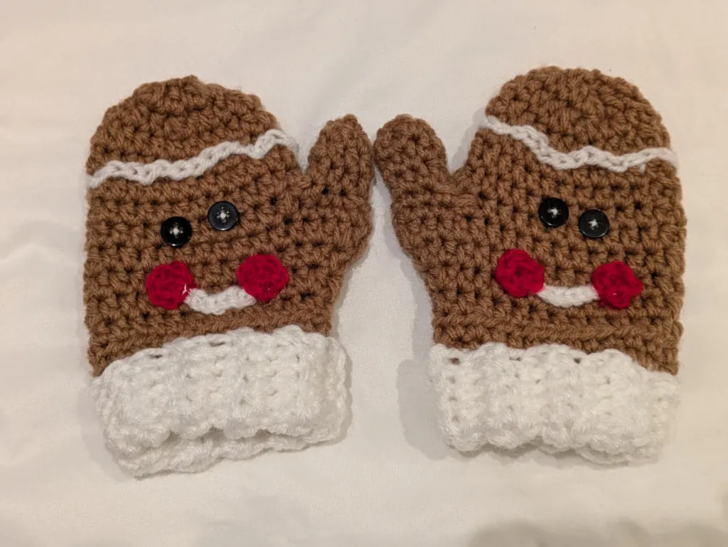Hand knit Gingerbread mittens (child size) photo 1