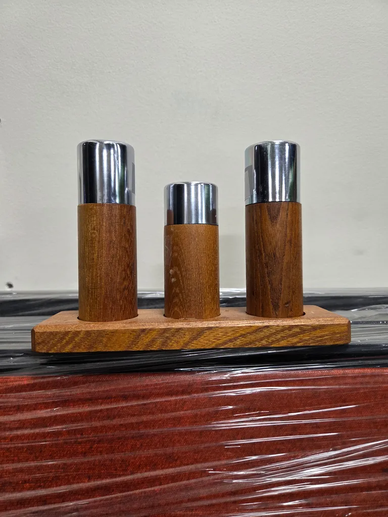 Vintage table set photo 1