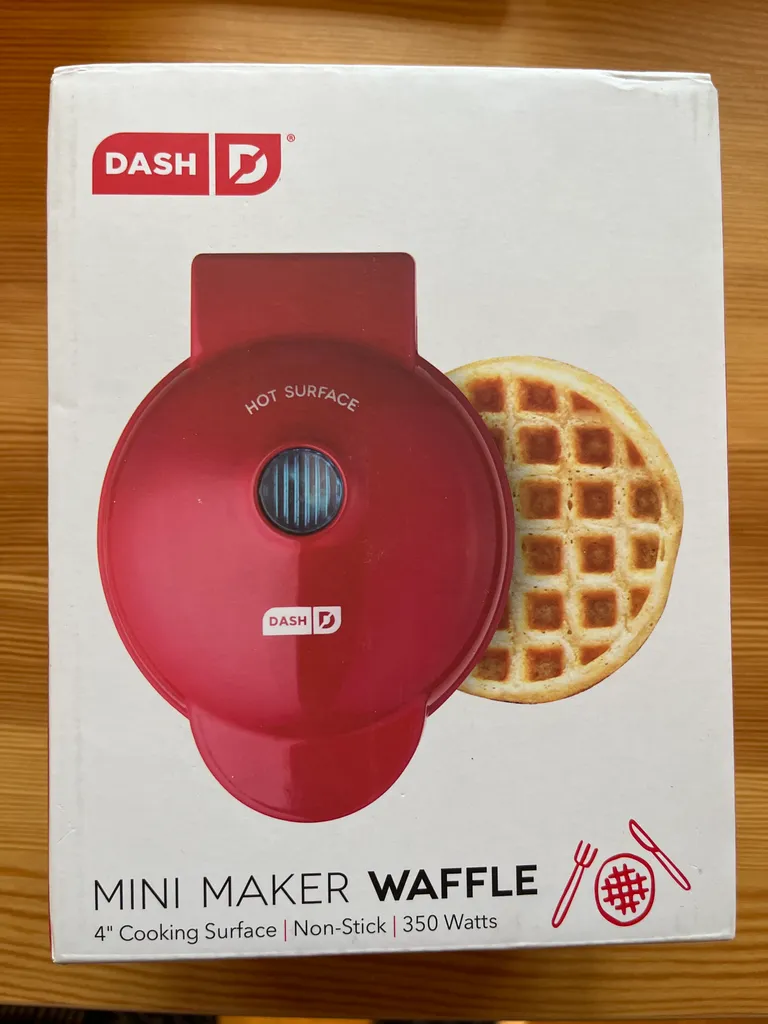 DASH mini waffle maker  photo 1