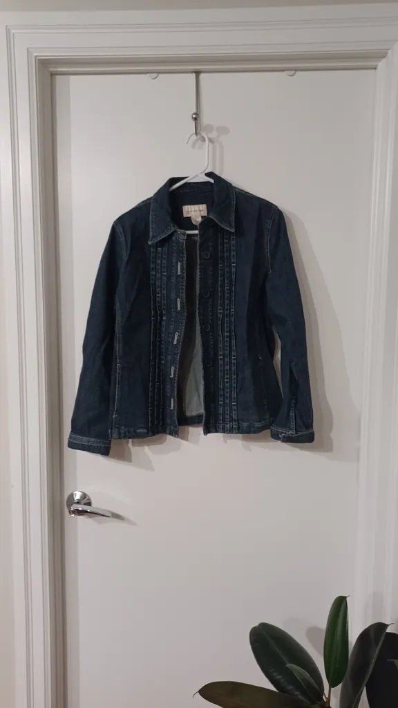 Jean Jacket photo 1
