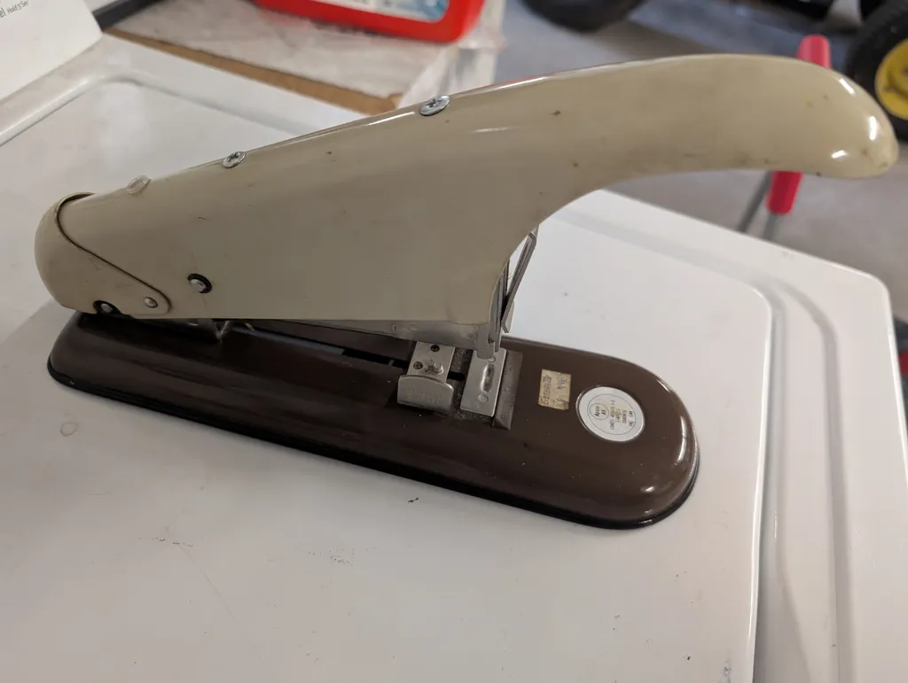 Vintage stapler photo 1