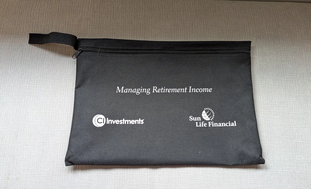 CI Investments & Sun Life Financial Folder Pouch photo 1