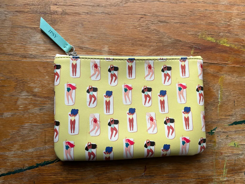 Ipsy bag photo 1